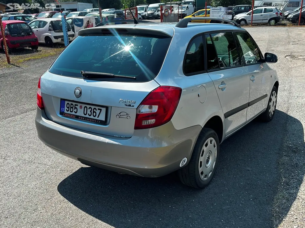 Škoda Fabia II 1.2i 51kw, r.2008, původ ČR, stk - fotka 3