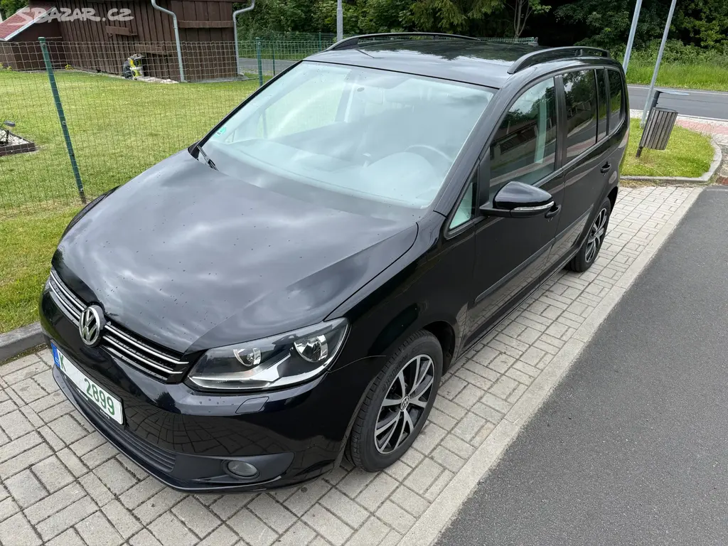 Volkswagen Touran 2014, STK, 1,6 TDI, servis VW - fotka 6