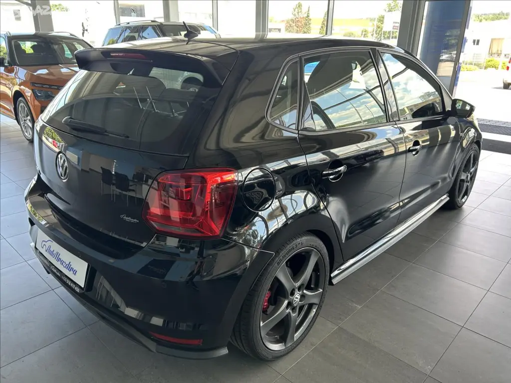 Volkswagen Polo, 1,8 GTI,TSI 141kW,SERVISKA - fotka 6