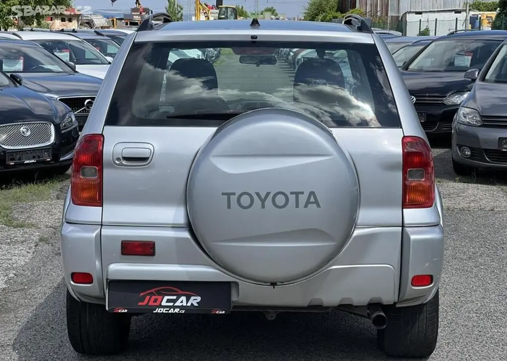 Toyota Rav4 2.0 D-4D 4x4 KLIMATIZACE ALU manuální - fotka 6