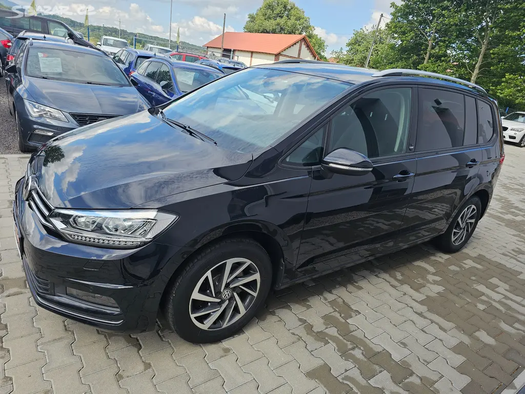 Touran 1,4 TSi DSG 110KW Sound 2018 7míst ALU NAVI - fotka 4