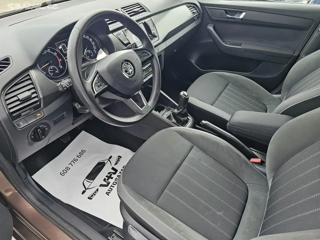 Fabia III 1,0 TSi 70KW Style dig. klima tempomat - fotka 5