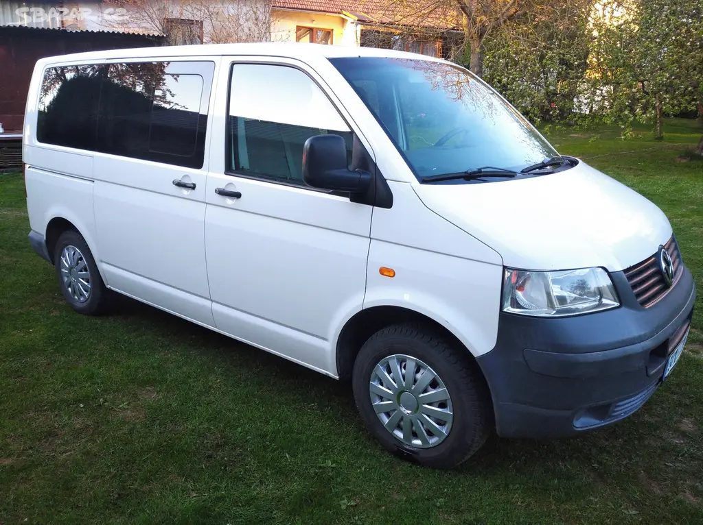 VW Transporter 2,5tdi 96kw 2004 - fotka 3