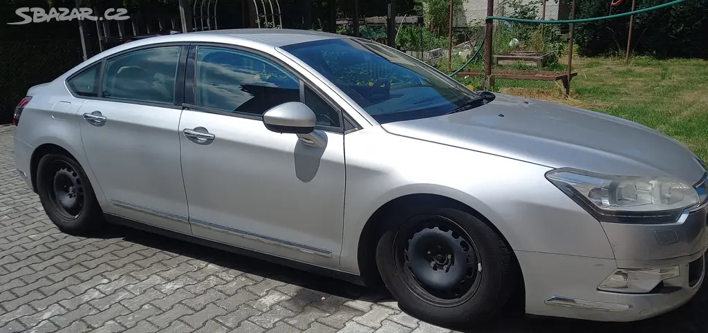 Citroen C5 2011 k opravě - fotka 2