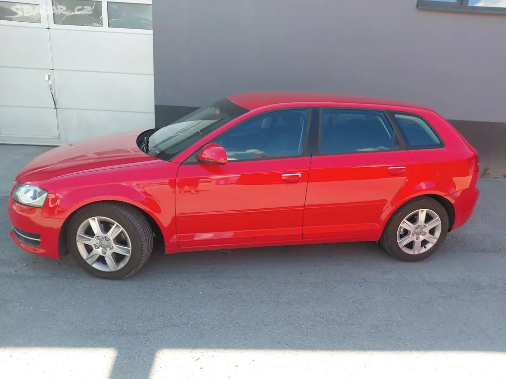 AUDI A3 1.2 TSi SPORTBACK, r. 12 175000km, AUTOMAT - fotka 2