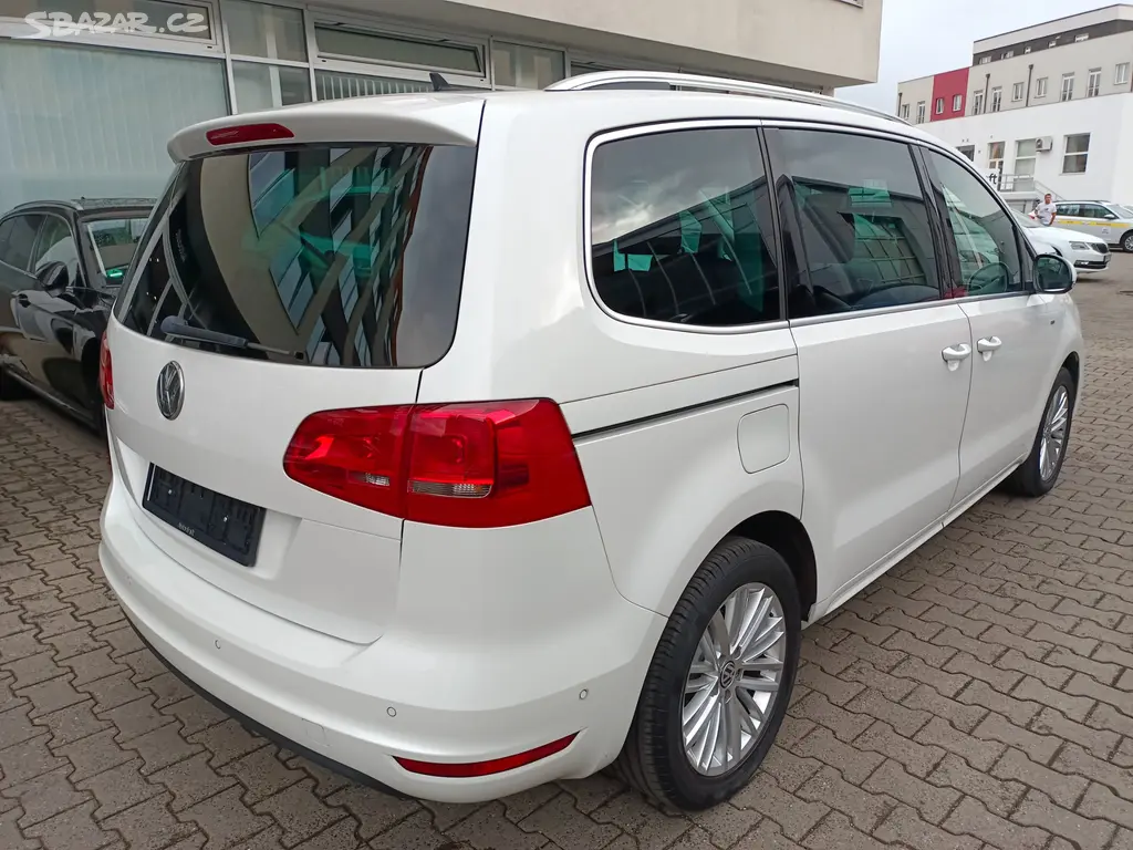 Volkswagen Sharan 2.0 TDI Cup 103kW DSG / 7-míst - fotka 4
