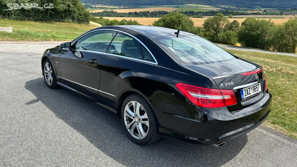 Mercedes benz E 350 CDI coupe, 2009 AMG paket - fotka 4