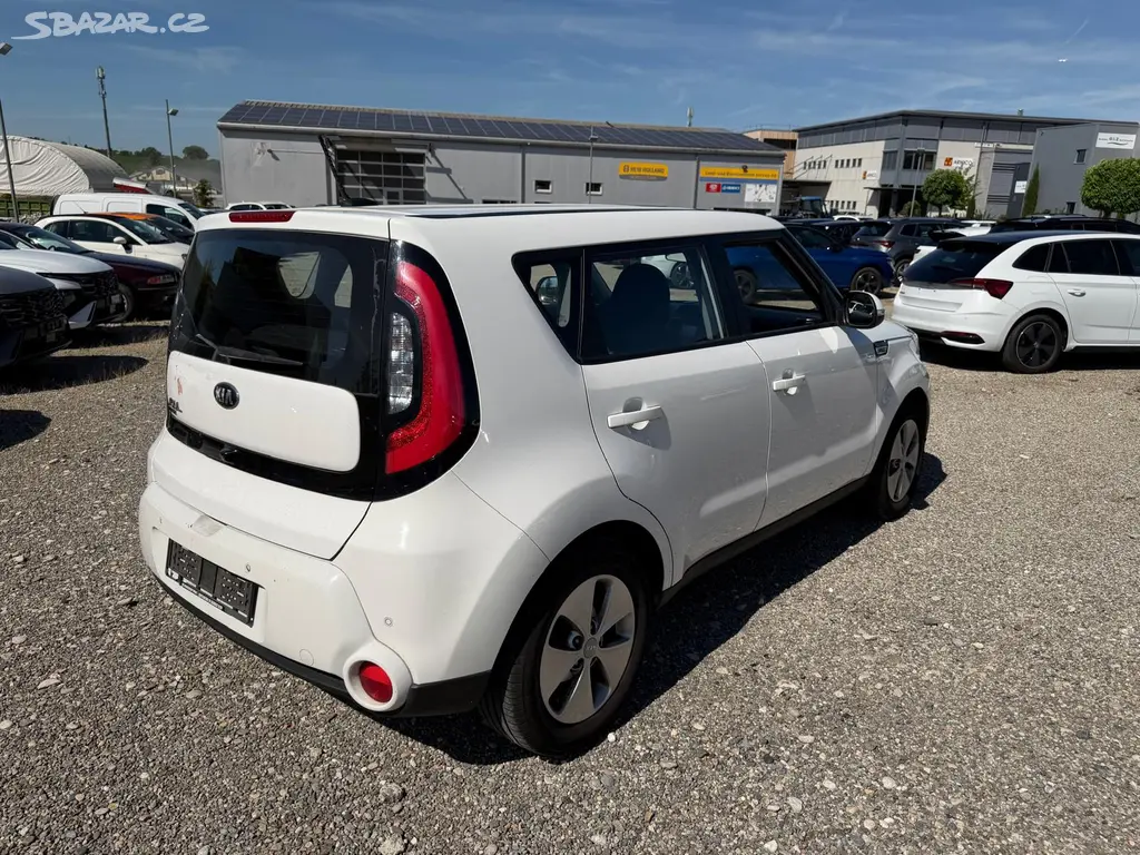 Kia Soul 1,6 97 kW AUTOMAT - fotka 6