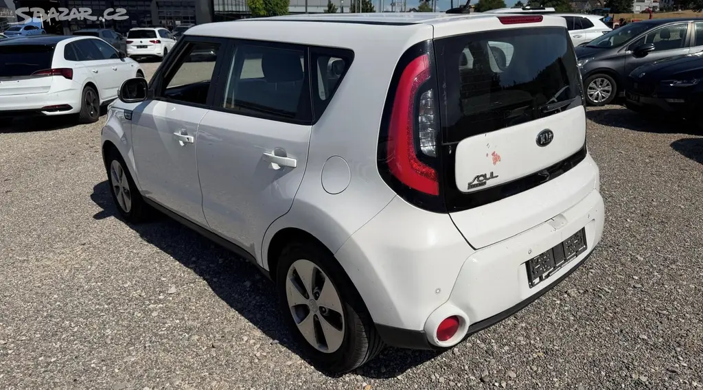 Kia Soul 1,6 97 kW AUTOMAT - fotka 4