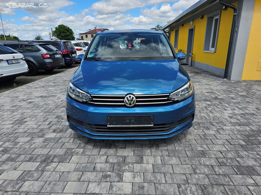 Volkswagen Touran, 1.4 TSI 110kw, Highline, 1 Maj - fotka 2