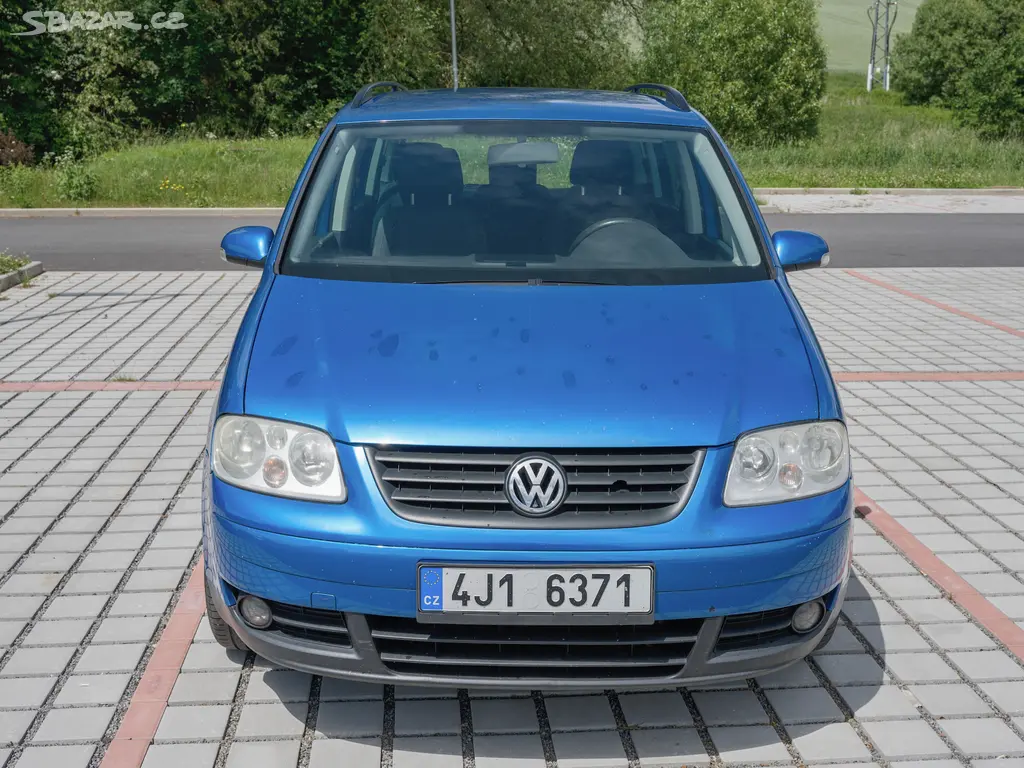 Prodám VW Touran 1.6 FSI 85 kW, 7 míst, STK 2028 - fotka 2