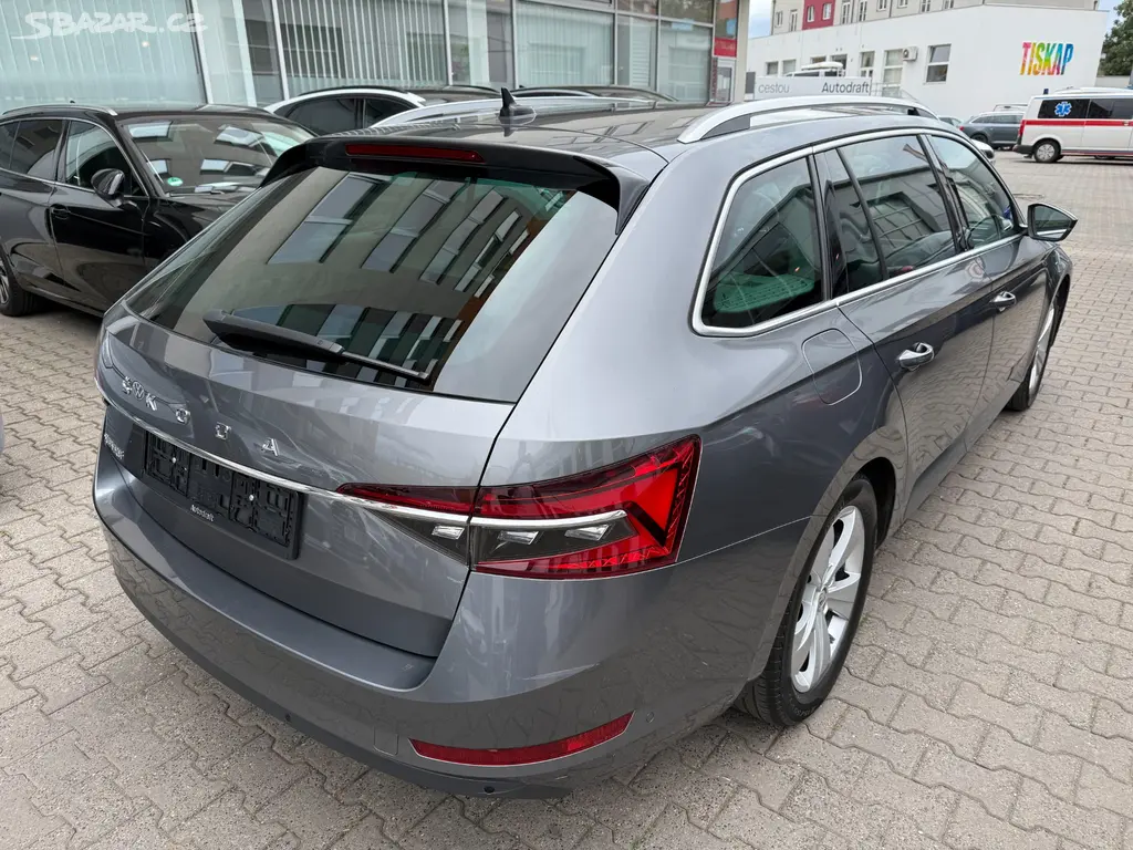 Škoda Superb 3 Combi Style 2.0TDI 147kW DSG Matrix - fotka 4