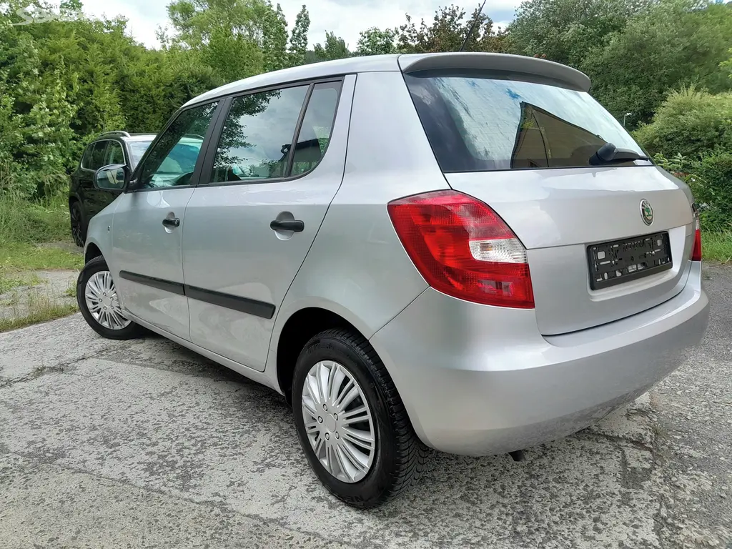 Škoda Fabia II 1.2i 51kW 2009 naj.194tis. NOVÁ STK - fotka 4