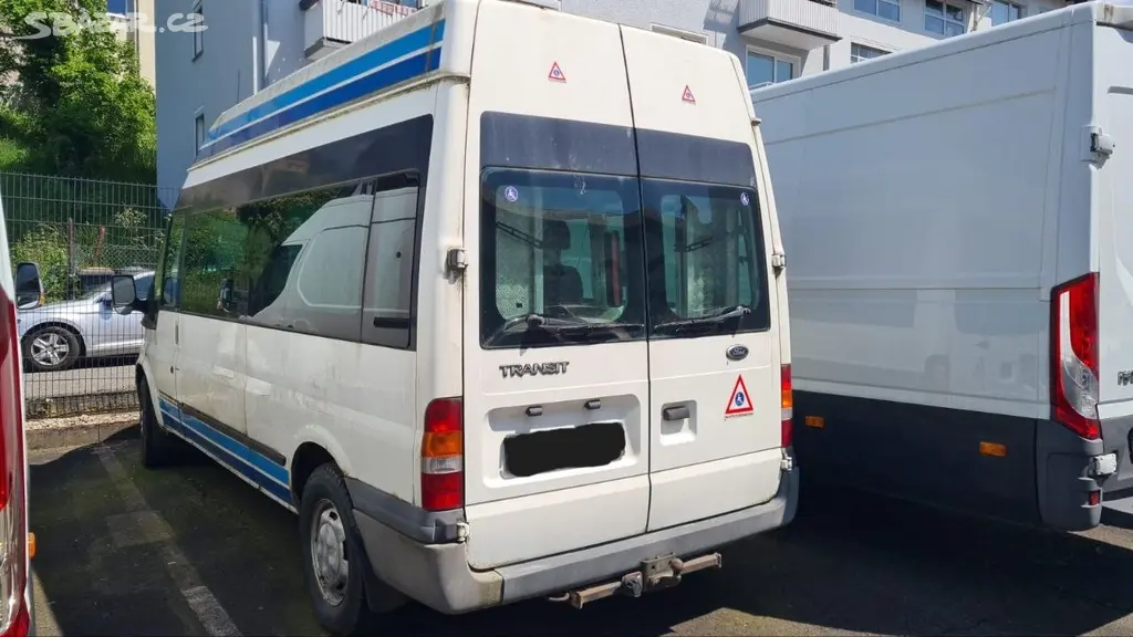 Ford Transit, 2.4TDI/95kw BUS 8+1míst/tažné - fotka 2