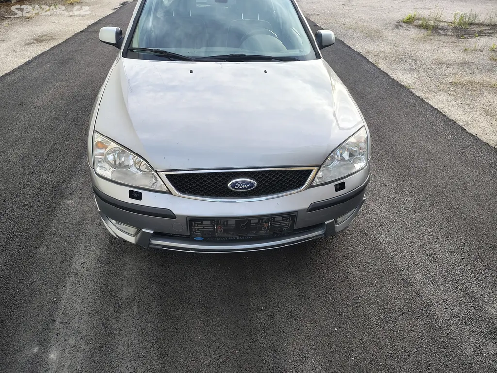 Ford Mondeo 2.5 V6 125kw - fotka 2