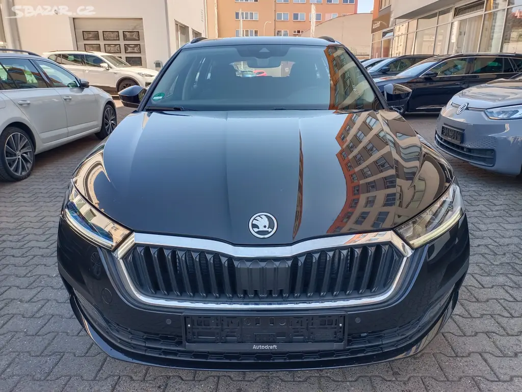 Škoda Octavia 4 Combi 1.5 TSI e-TEC 110kW DSG - fotka 2