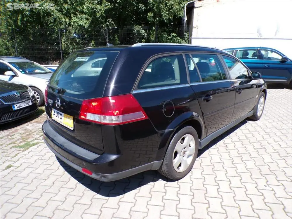 Opel Vectra 1,8 16V KLIMA - fotka 4
