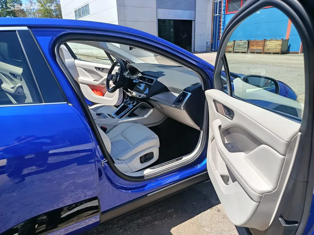 JAGUAR I-PACE SE EV400 AWD AT - fotka 6