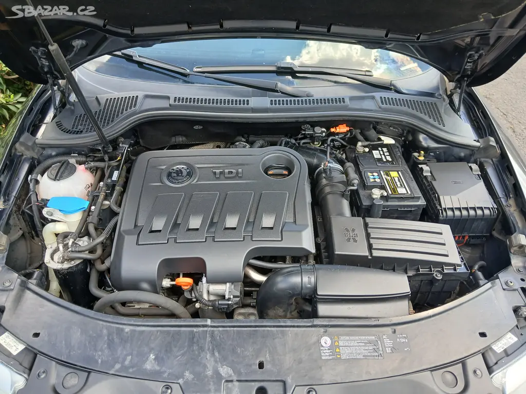Škoda Superb Com 2.0 TDI 125kW DOBRÁ CENA! - fotka 4