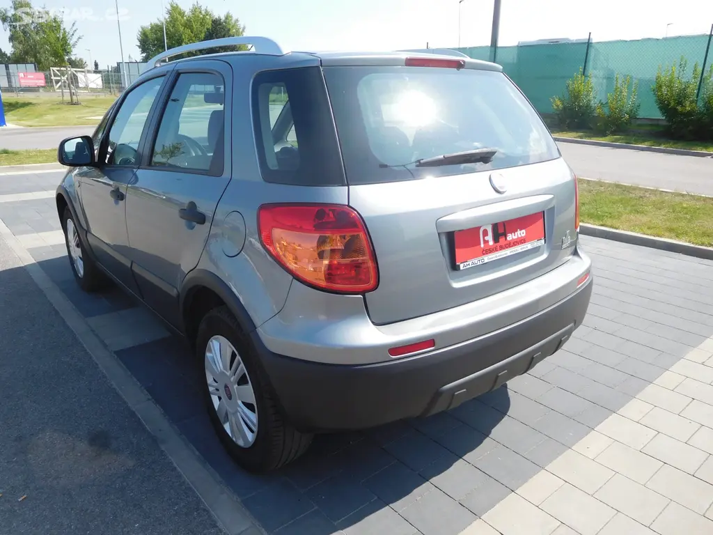 Fiat SEDICI 1.6i 16V Confort 4WD, Klima,4X4,TOP KM - fotka 4