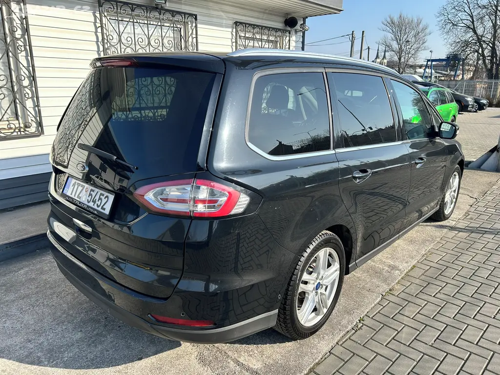 Ford Galaxy Titanium 7 míst 2.0 TDCI 154 kw - fotka 5