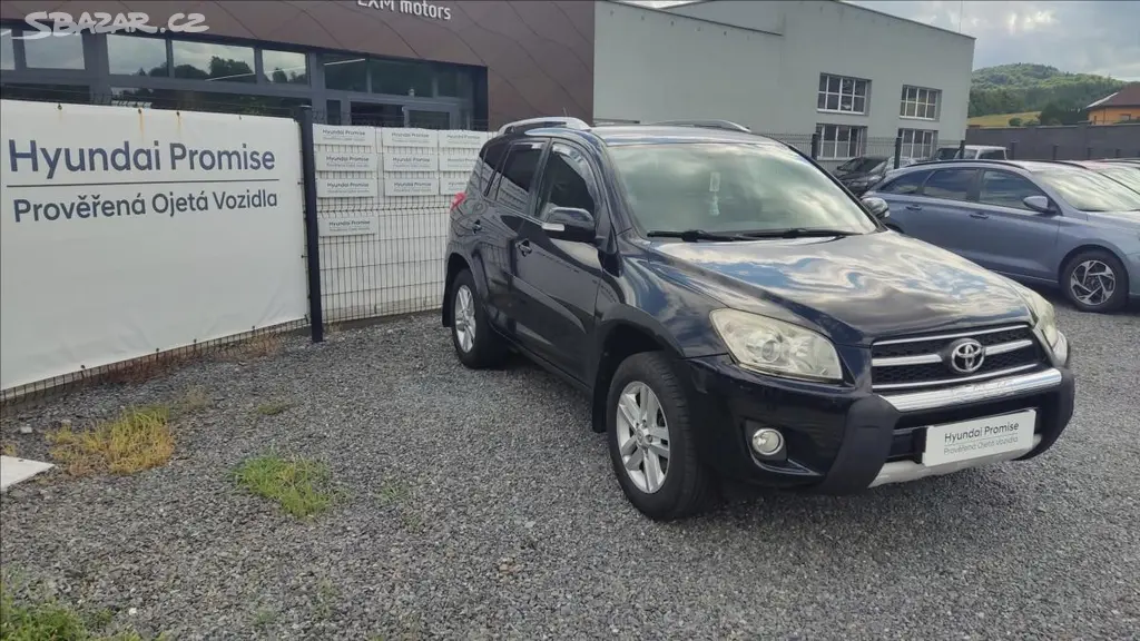 Toyota Rav4, 2,2 D-4D 4x4 SOL PREMIUM - fotka 2