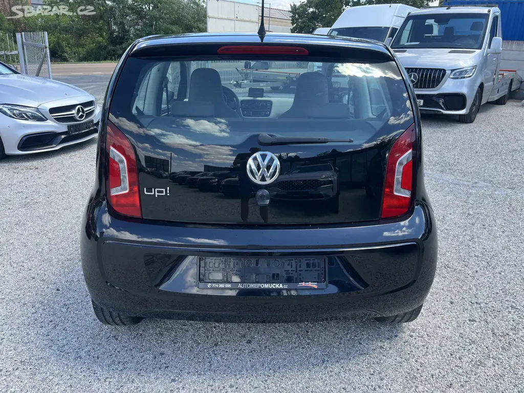 Volkswagen Up!, 1.0i 55Kw Klima - fotka 6