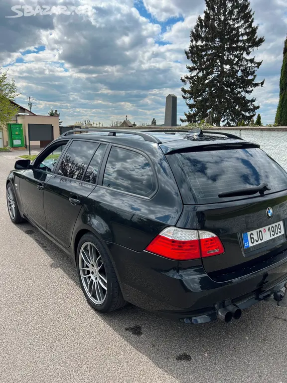 BMW E61 530xd 173kw LCI - fotka 6