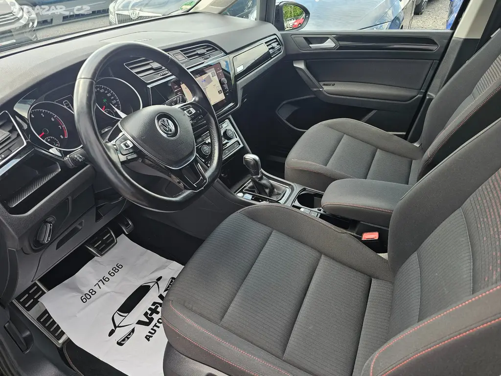 Touran 1,4 TSi DSG 110KW Sound 2018 7míst ALU NAVI - fotka 5
