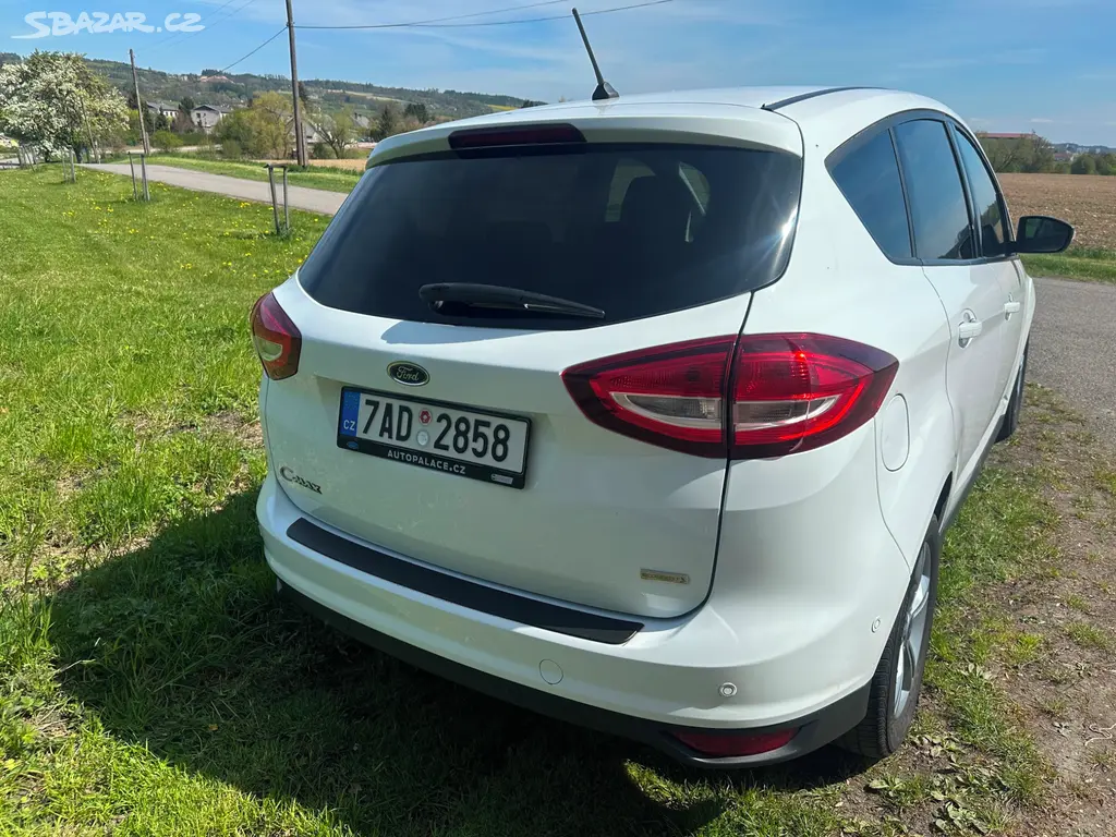 Ford C-max 1,0 ecoboost r.v.2018 najeto 90600km - fotka 4