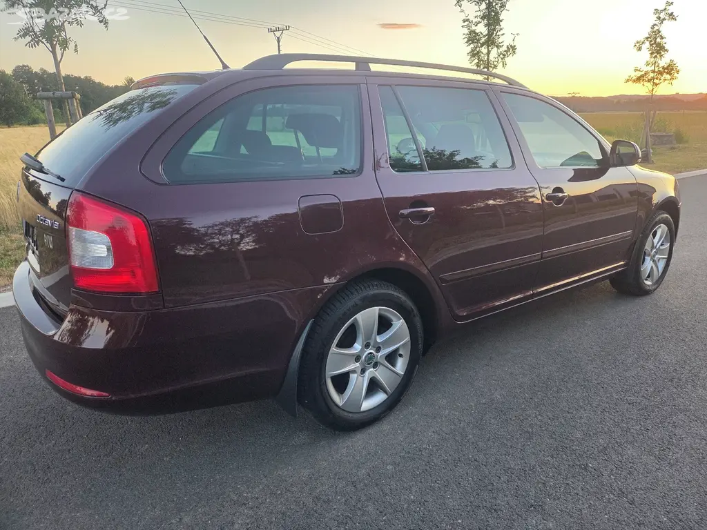 Škoda Octavia II facelift 1.4 tsi DSG SOUND - fotka 5