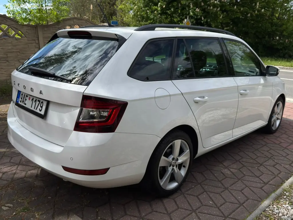 Škoda Fabia 1.MAJ. ČR DPH TAŽNÉ ADAP.TEMP. - fotka 6