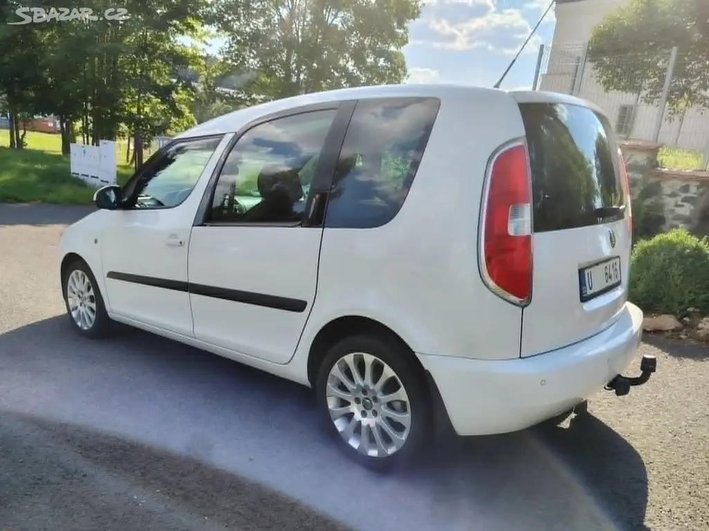 prodám Škodu Roomster 1.2 TDI 55kw ,r.v.2011 - fotka 2