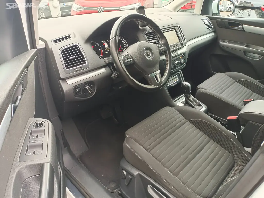 Volkswagen Sharan 2.0 TDI Cup 103kW DSG / 7-míst - fotka 5
