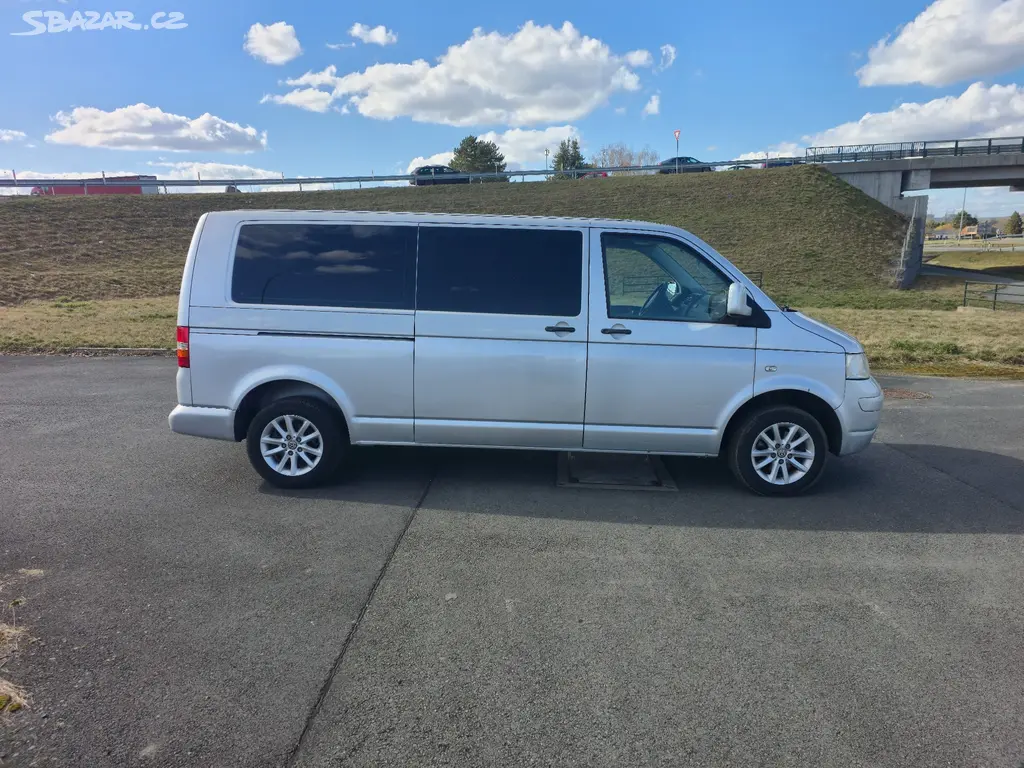 VW T5 Caravelle 1.9, 75kw, 9míst,LONG 2x šoupačky - fotka 2
