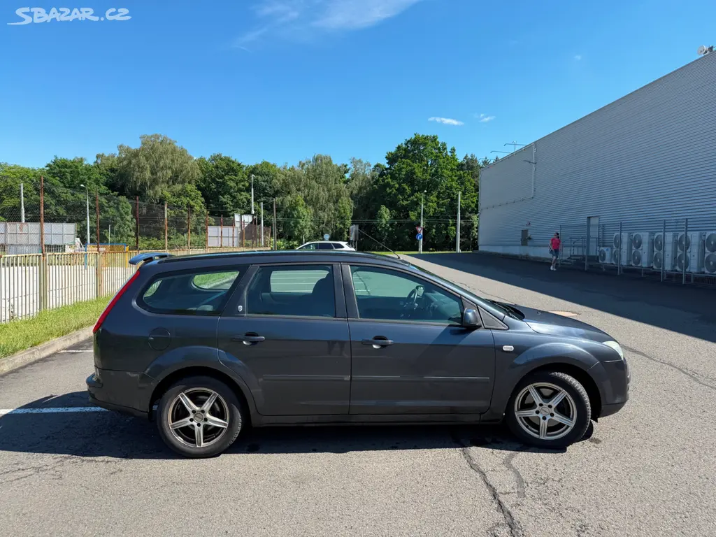 FORD FOCUS II COMBI 1,8 TDCi 85kW - 2. maj - Tažné - fotka 6