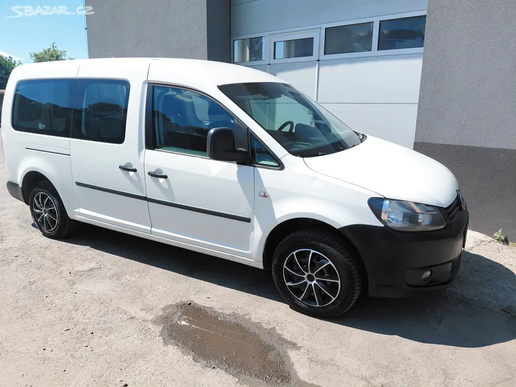 VW CADDY 2.0TDi 4x4 MAXI r.12 5 míst DPH, TAŽNÉ - fotka 5