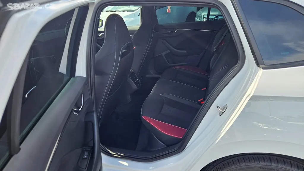 Škoda Scala 1,5 TSi Monte Carlo odpočet DPH - fotka 6