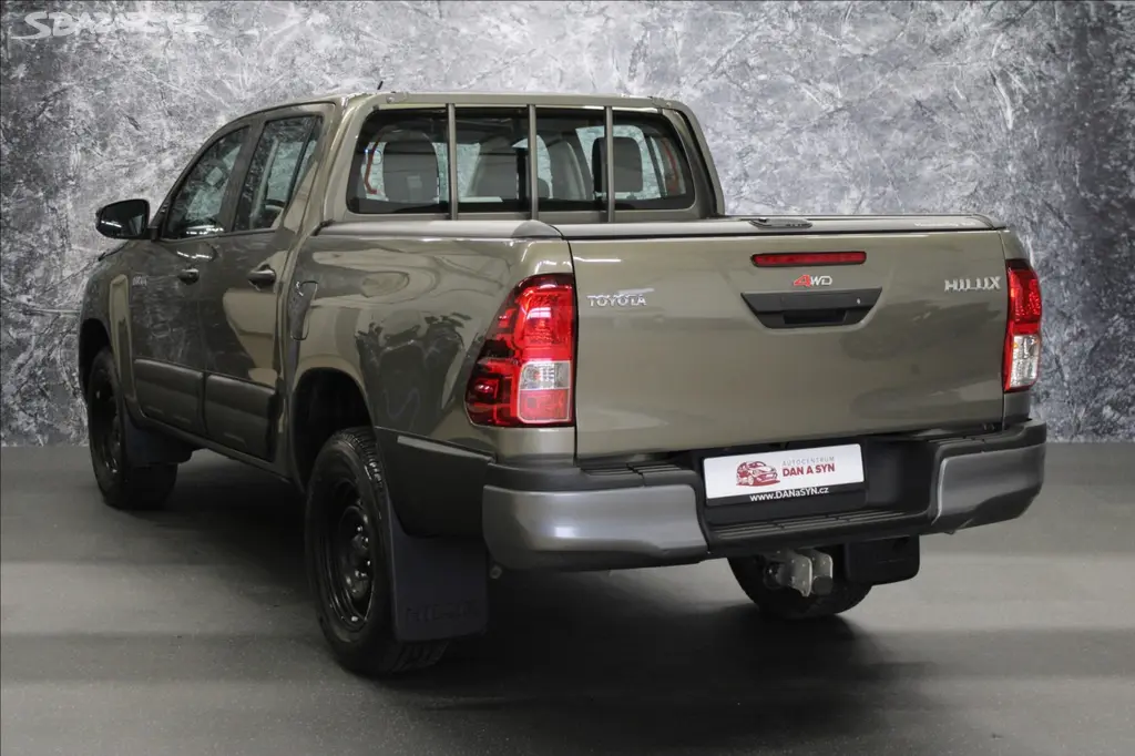 Toyota Hilux, 2,4 D-4D 1.majitel CZ - fotka 3