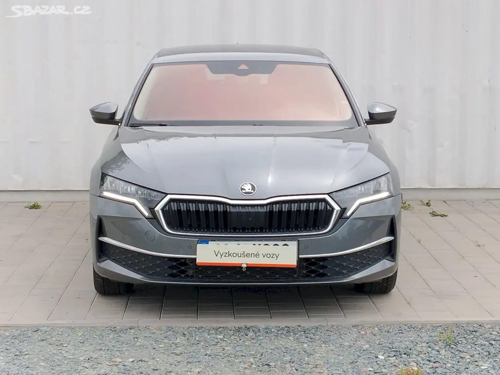 Škoda Octavia, 1,5 M-HEV TOP SELECtion 110kW - fotka 2