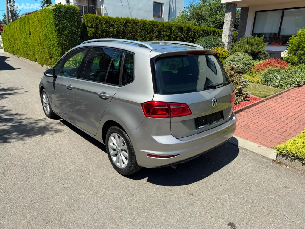 VW GOLF SPORTSVAN 1.2 TSI 81KW LOUNGE - fotka 5