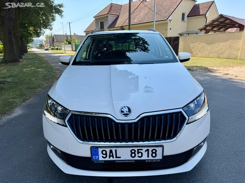 Škoda Fabia, 1.0 TSI 70KW Ambiente Plus - fotka 4