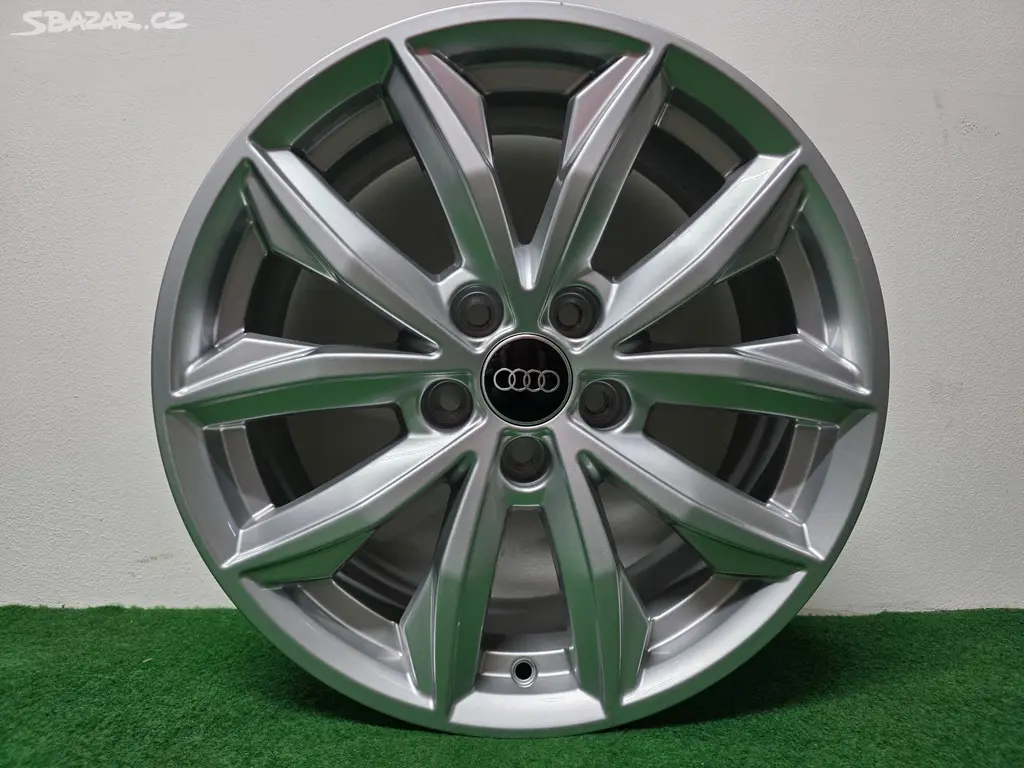 Audi Q5 Alu kola 17 Originál 80A601025J