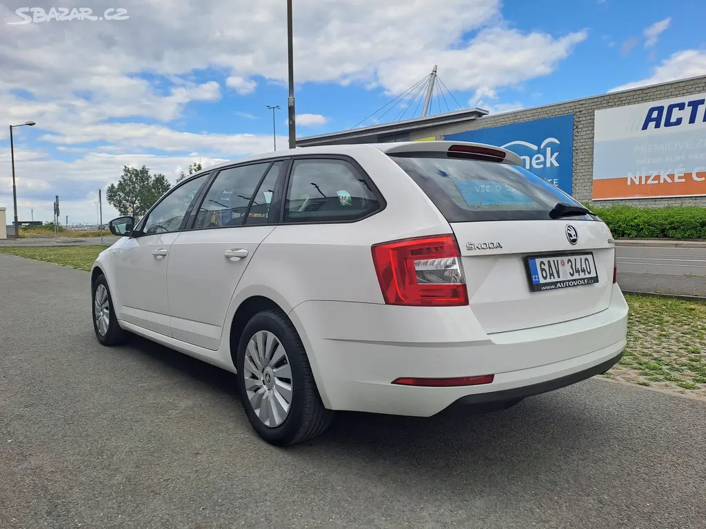 Škoda Octavia, 1.6TDI 85KW 1.MAJ VELMI PĚKNÁ - fotka 5