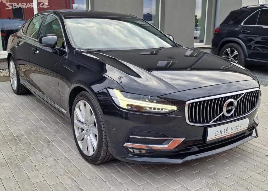 Volvo S90, D5 173kW Inscription,původ ČR