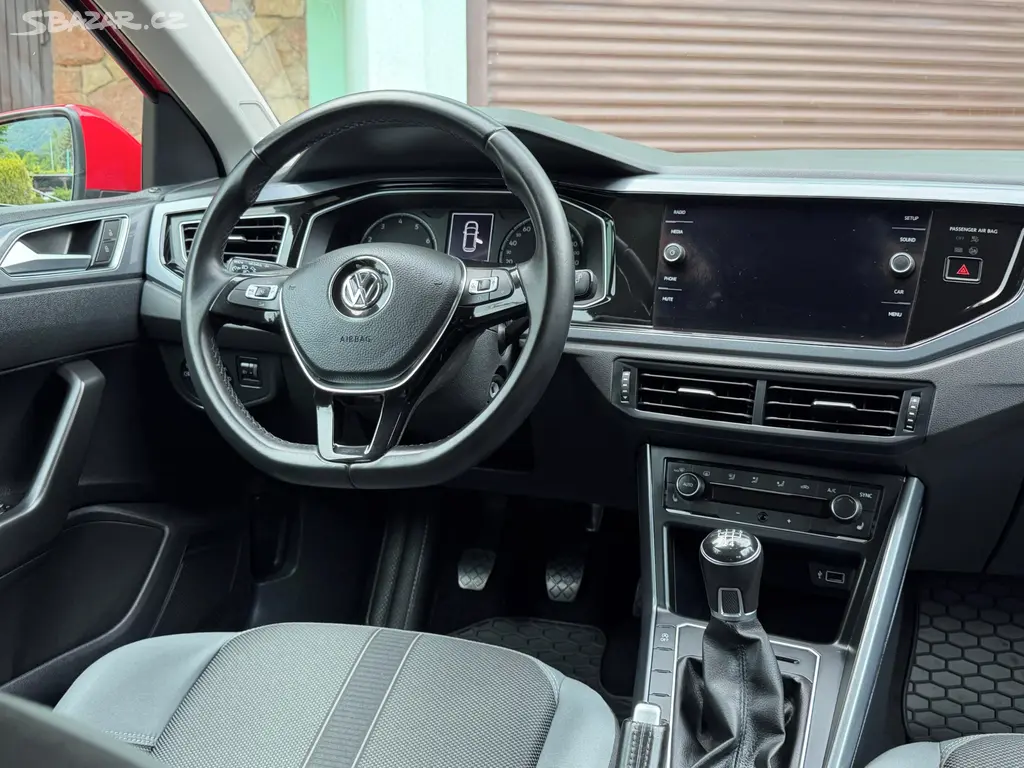 VW Polo 1.0 TSI 70 kW | 11/2017 | 84 026 km | - fotka 6