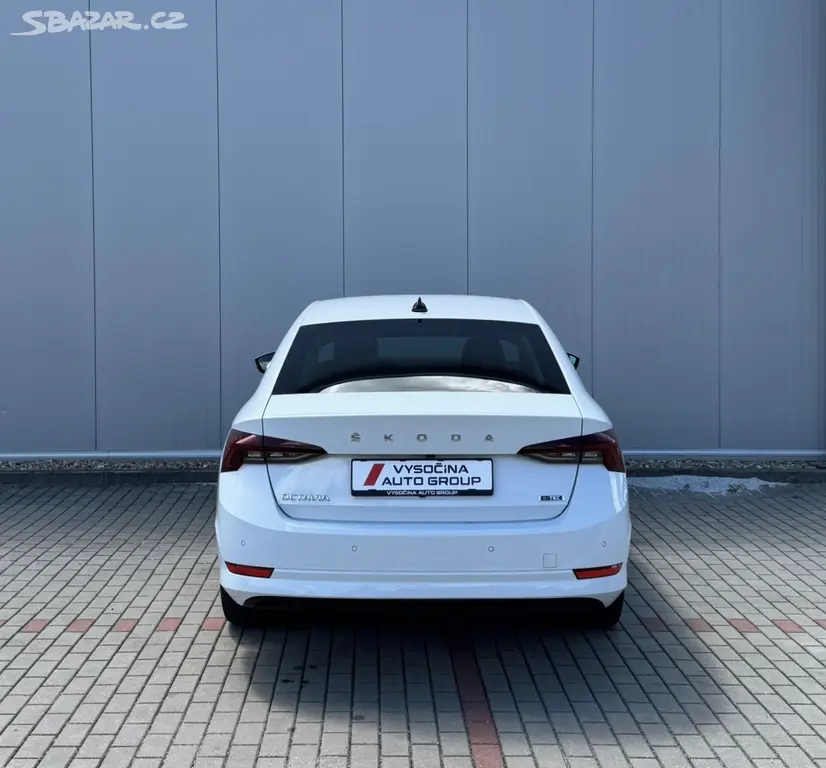 Škoda Octavia, 1.5 e-TSi 110kW DSG7 ACC LED - fotka 6