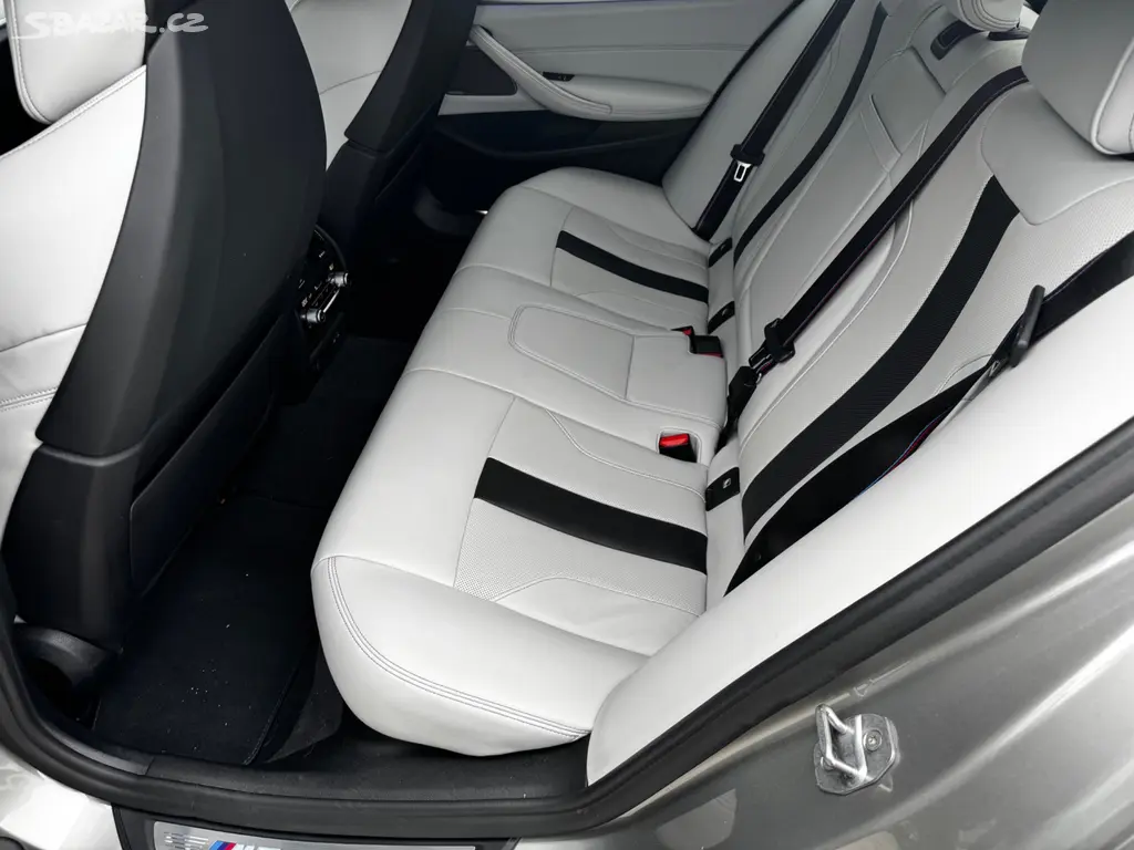 BMW M5 Competition F90 86 000km - fotka 5