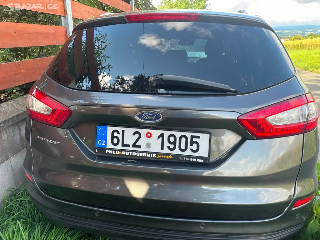 ford Mondeo 2018 316000km poškozený motor - fotka 2