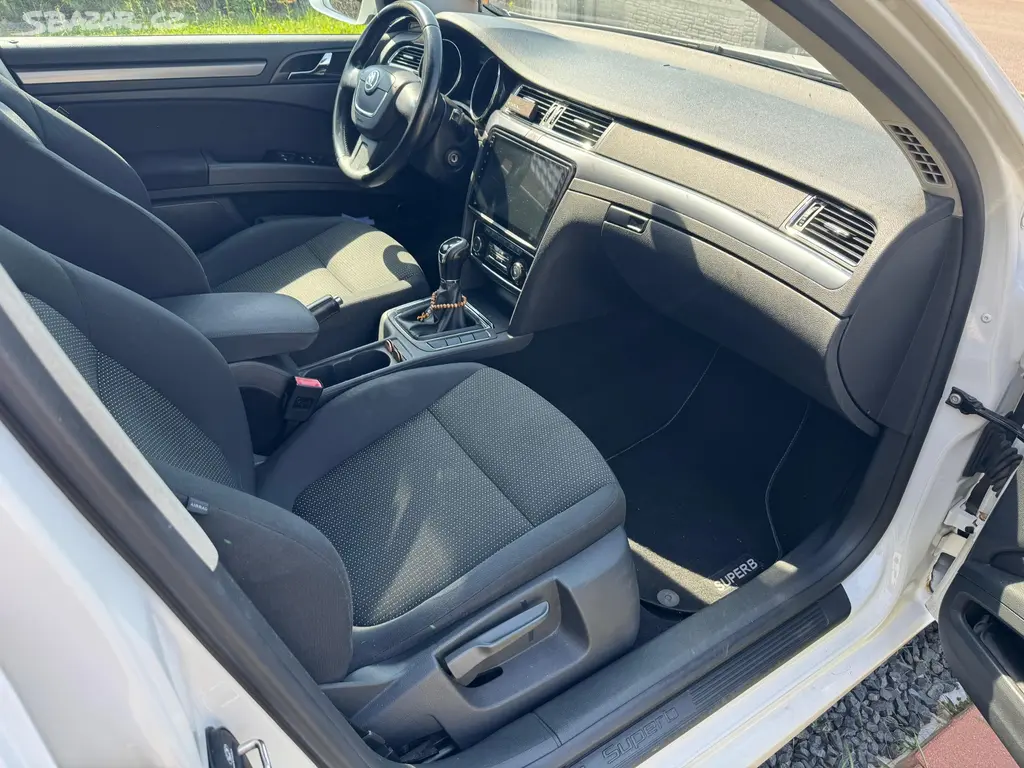 Škoda Superb II 2.0 TDI 103kw - fotka 6
